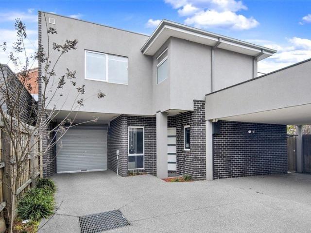 Townhouse for rent in Camerons Creek, Victoria