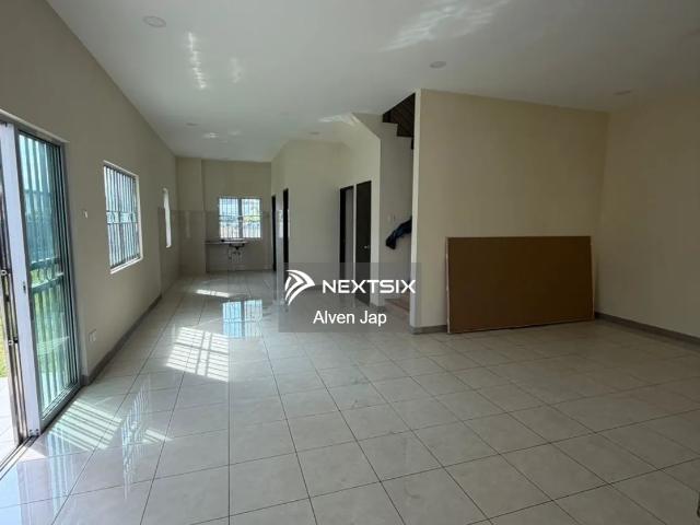 Shop for sale in Kuching