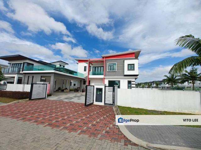 House for sale in Malaka