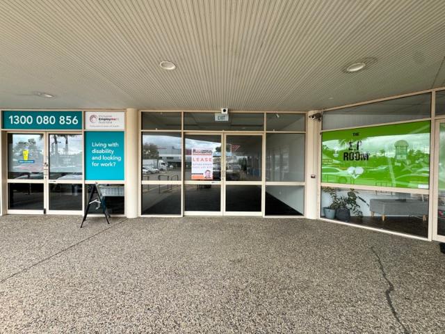 Retail for rent in Toombul, Queensland