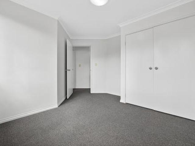 House for rent in Dianella