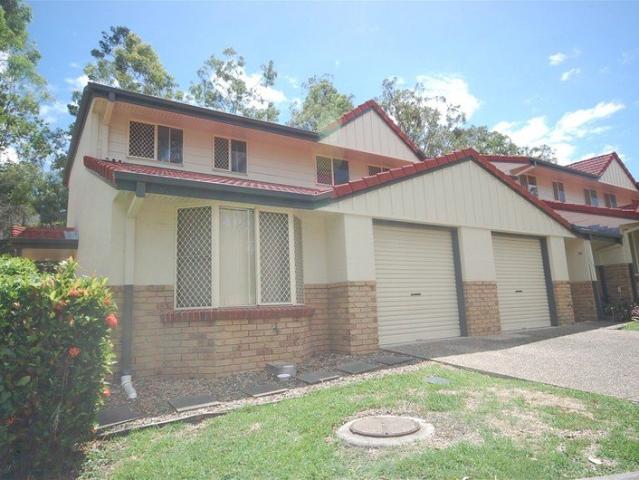 Townhouse for rent in Toombul, Queensland