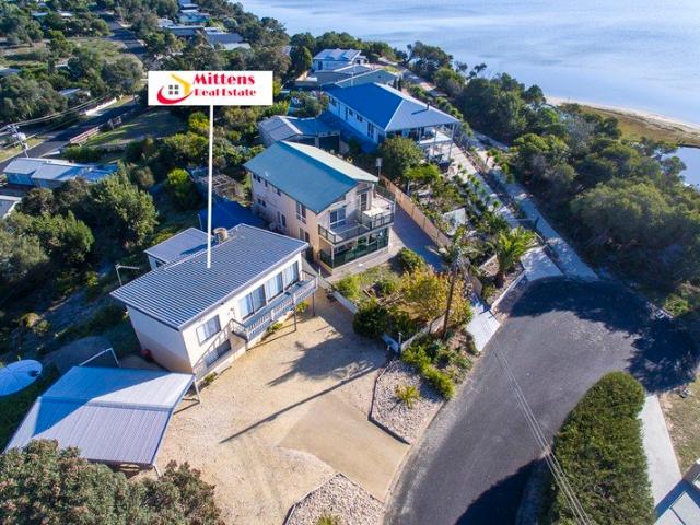 House for sale in Loch Sport, Victoria
