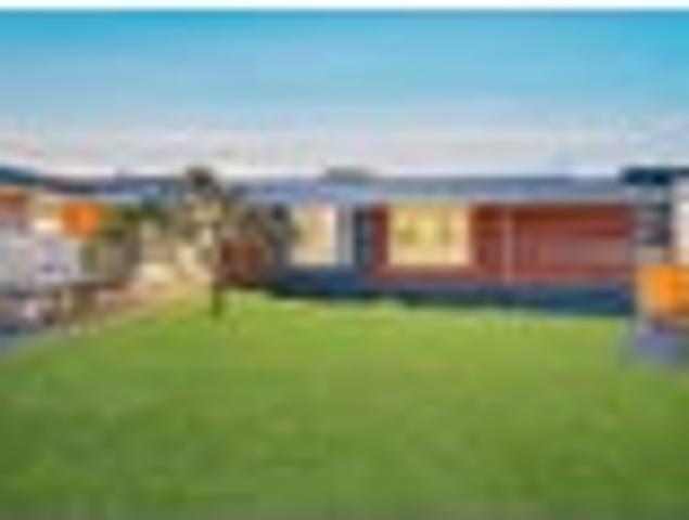 House for sale in Eastern Beach, Howick