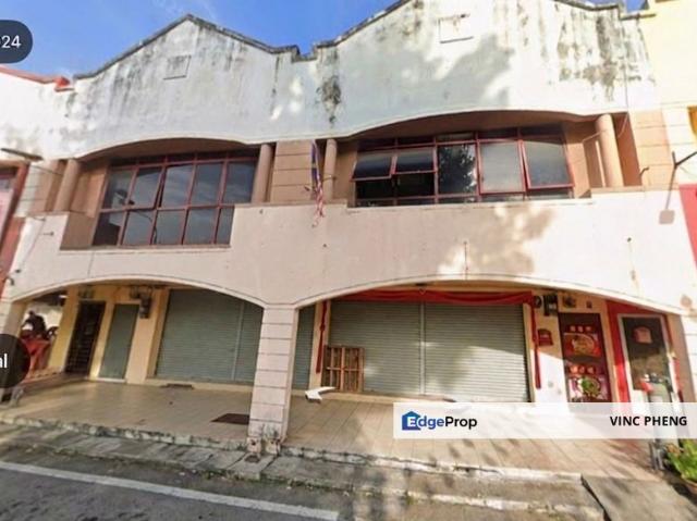 Shop for sale in Malaka