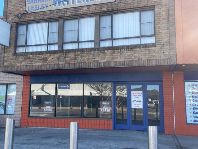Retail for rent in Wollongong West, New South Wales