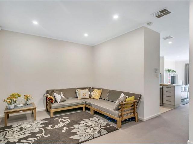 Townhouse for rent in Mawson Lakes, Adelaide