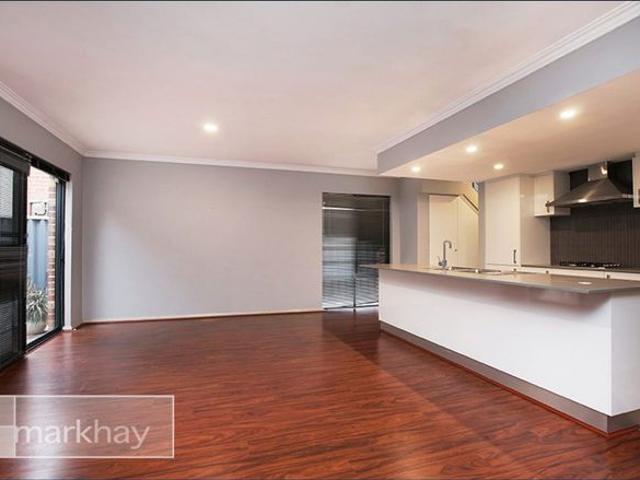 Townhouse for rent in Maylands, Western Australia