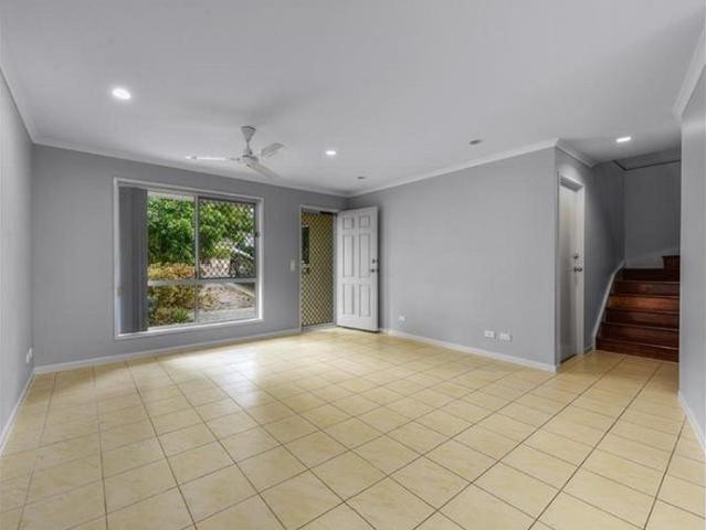 Townhouse for rent in Methul, Queensland