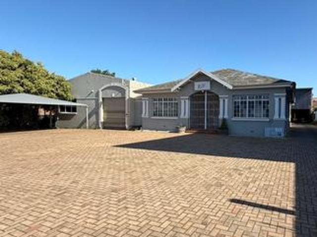 Commercial for sale in Holland Park, Gqeberha (Port Elizabeth)