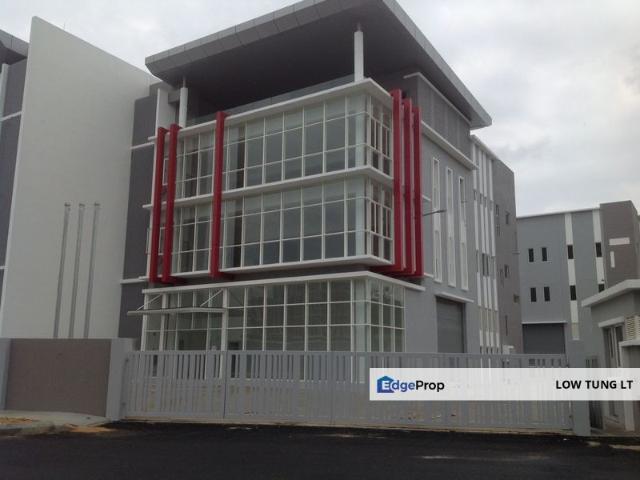 Warehouse for sale in Petaling, Alam Impian
