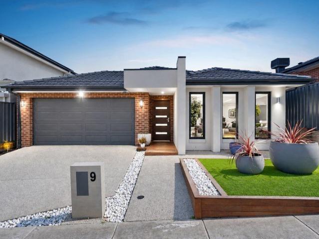 House for sale in Mount Atkinson, Melbourne