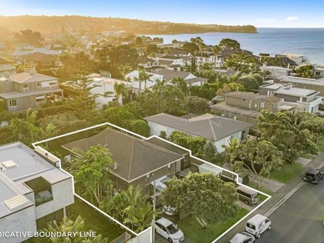 Property for sale in Paremoremo, Oroua County