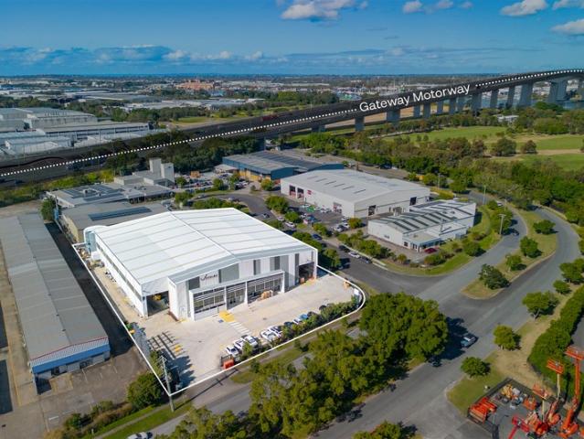 Warehouse for rent in Toombul, Queensland