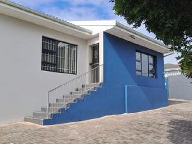 Commercial for rent in Port Elizabeth, Eastern Cape