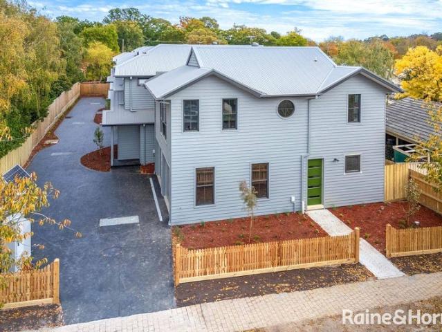Office for sale in Gisborne, Victoria
