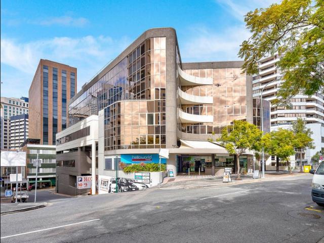 Office for rent in Toombul, Queensland