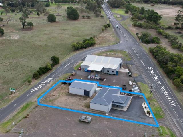 Warehouse for sale in Millicent, South Australia