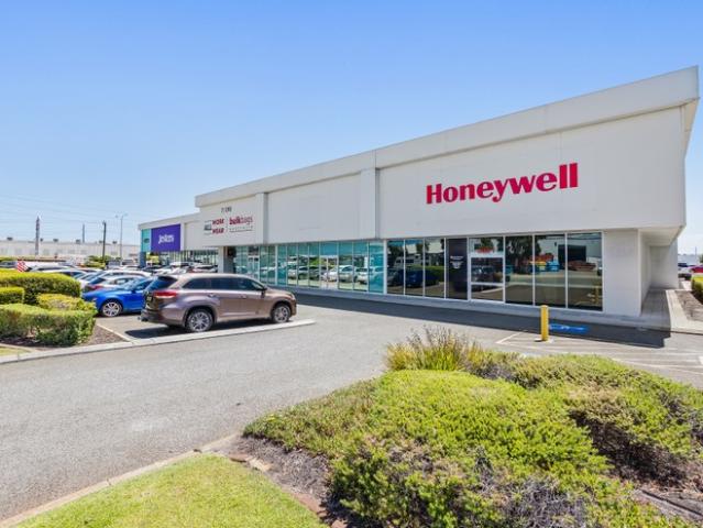 Warehouse for rent in Canning Vale, Western Australia