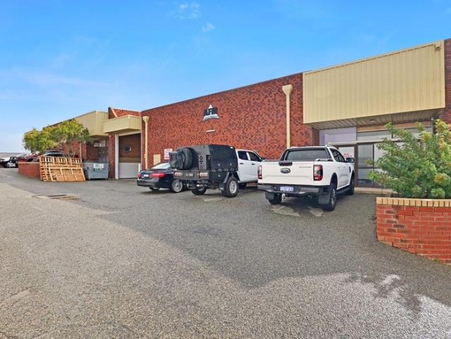 Warehouse for rent in Stirling, Western Australia