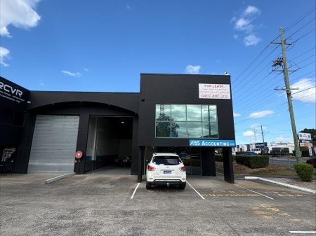 Warehouse for rent in Morningside, Greater Brisbane