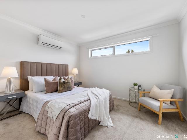 Townhouse for sale in Allura, Melbourne