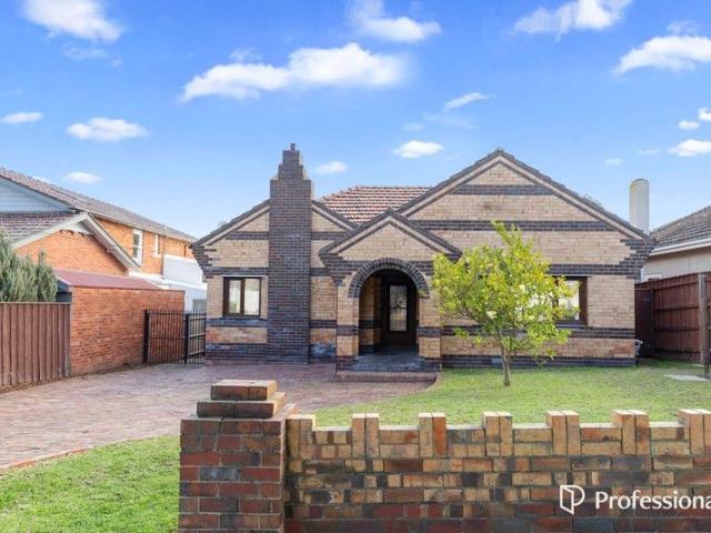 House for sale in Bentleigh