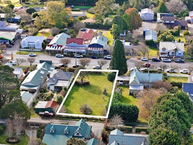 Land for sale in Robertson, New South Wales