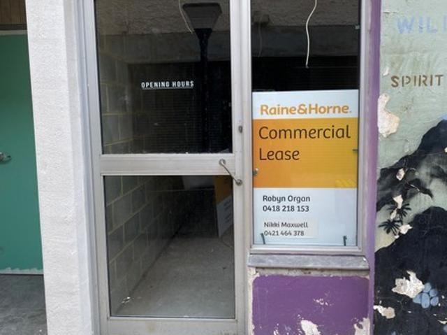 Retail for rent in Brisbane Grove, New South Wales