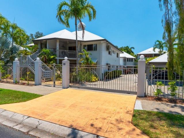 Apartment for rent in Palm Cove, Queensland