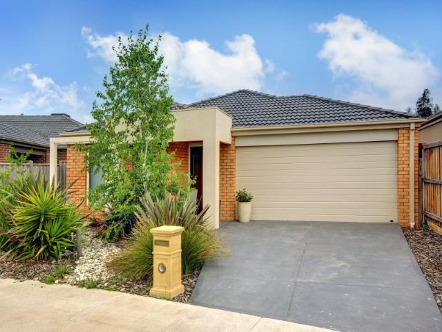 House for rent in Renaissance Rise Estate, Melbourne