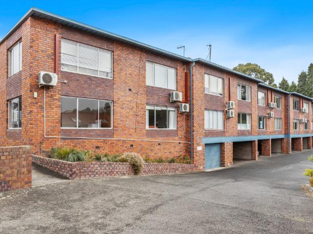 Apartment for rent in Sandy Bay, Tasmania