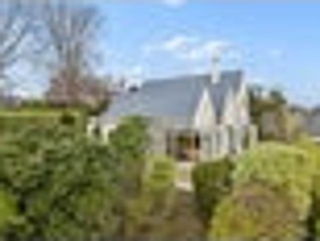 House for sale in Otakou