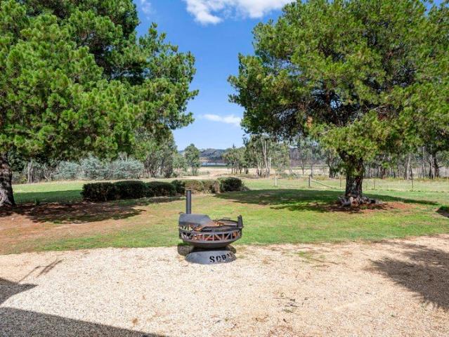Cottage for sale in Victoria