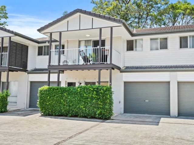 Townhouse for rent in Mount Gravatt Central, Greater Brisbane
