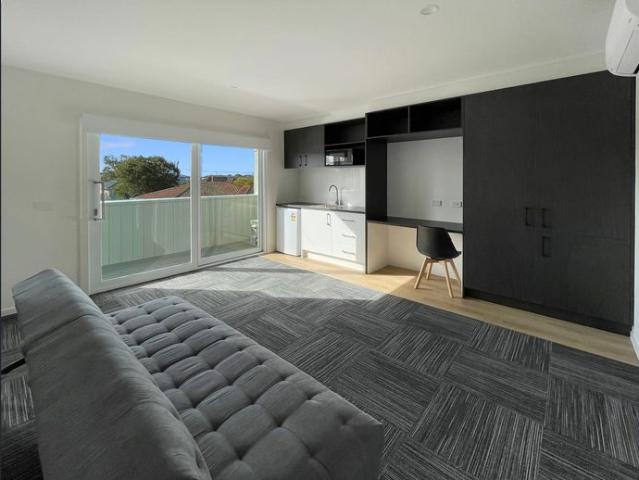 Granny Flat for rent in Geelong, Victoria