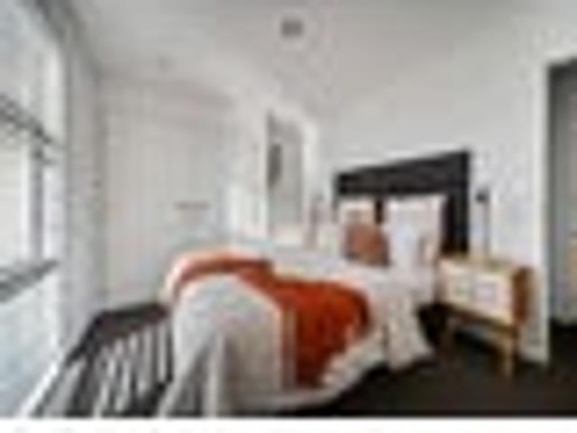Townhouse for sale in Merivale, Canterbury