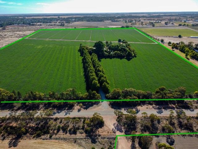 Acreage for sale in Swan Hill, Victoria