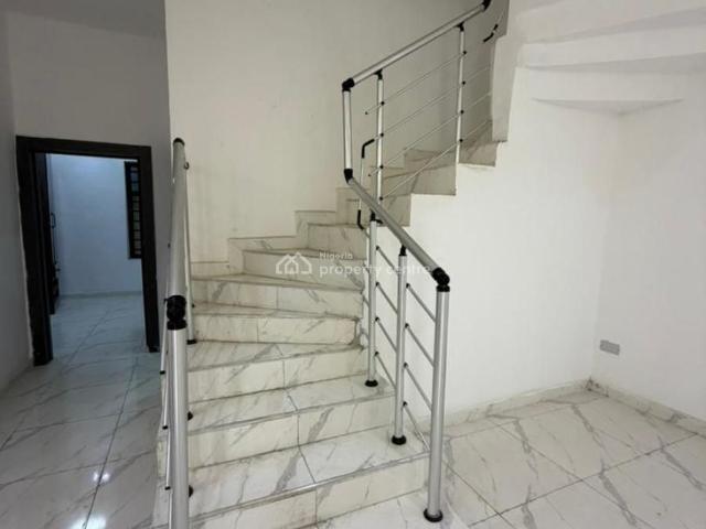 Duplex for sale in Eti Osa, Lagos