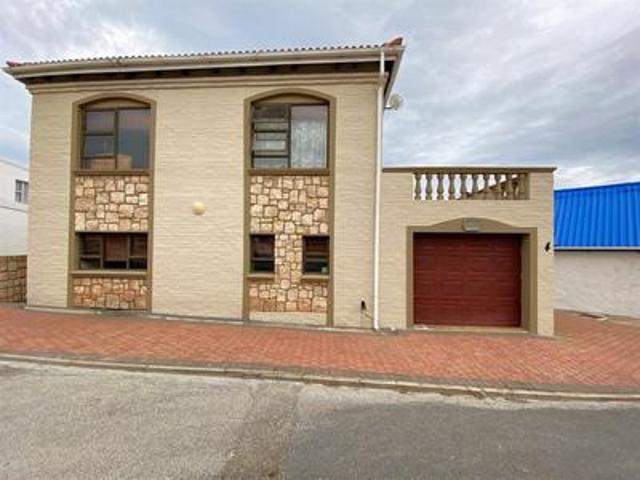 House for sale in Groot Brak Rivier, Western Cape