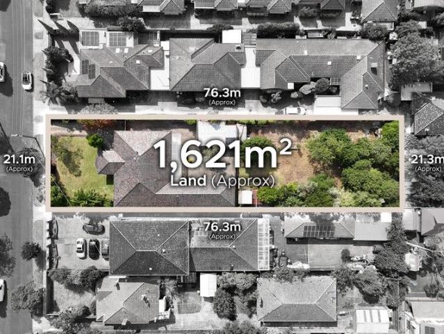 House for sale in Carnegie
