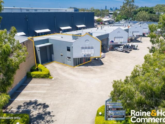 Warehouse for rent in Toombul, Queensland