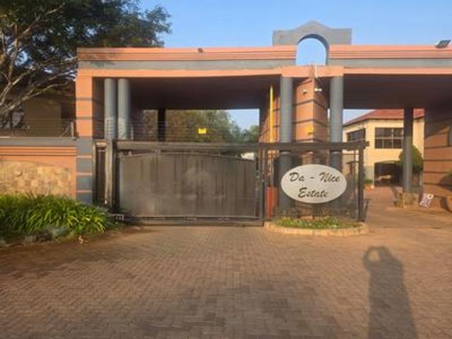 Land for sale in Hartbeespoort Dam Nature Reserve, North West