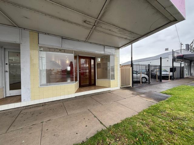 Retail for rent in Belmont, Newcastle-Maitland