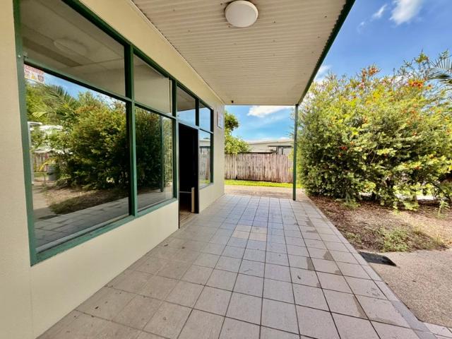 Retail for rent in Mossman, Queensland