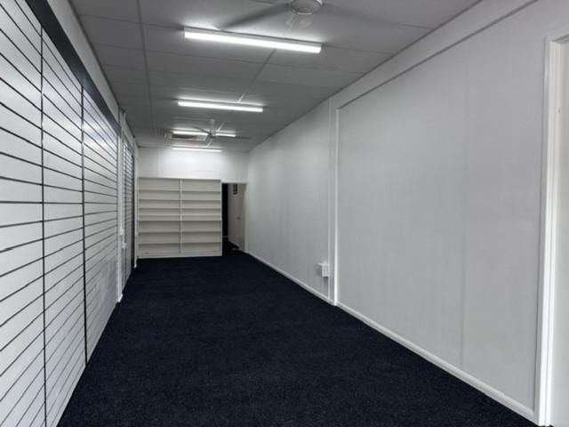 Retail for rent in Innisfail Retail Zone, Innisfail