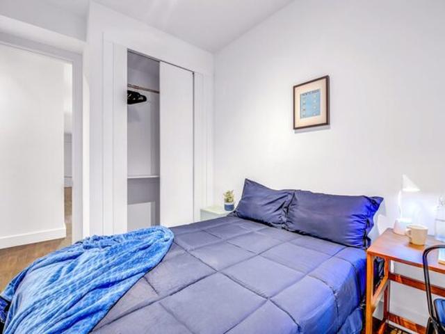 Room for rent in Arverne, New York