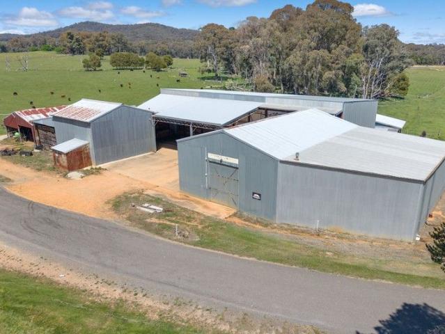 Acreage for sale in Beechworth, Victoria