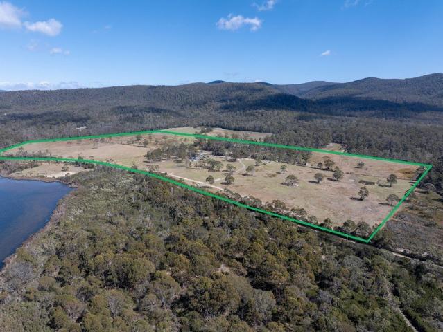 Cottage for sale in Bicheno, Tasmania
