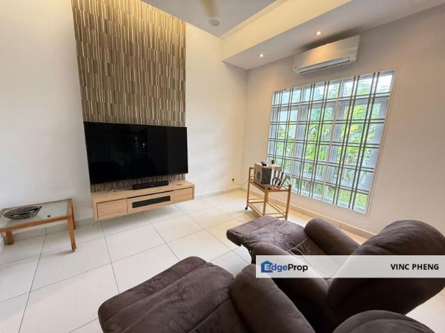 House for sale in Malaka